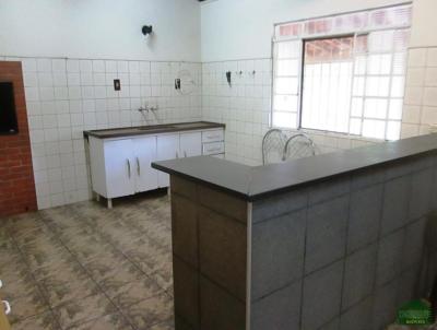 Chácara para Venda, em Itapetininga, bairro Jardim Bela Vista, 3 dormitórios, 1 banheiro, 1 suíte